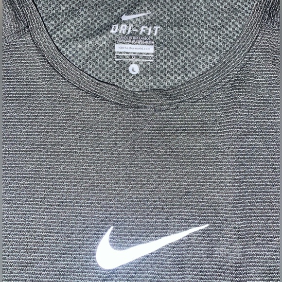 Men’s Nike Running Active T-Shirt, Large, Great Condition - Picture 2 of 6